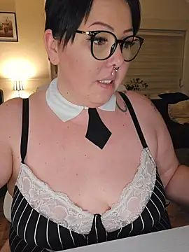 -BonnieBlack- online show from 8, 1, 2026