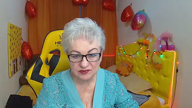 KayleSmoll online show from 23, 3, 2025