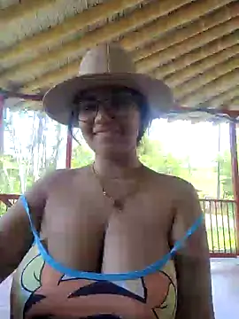 Snapshot of Sofythom1 chatting on 18, 12, 2024 Sofythom1 online show from 18, 12, 2024