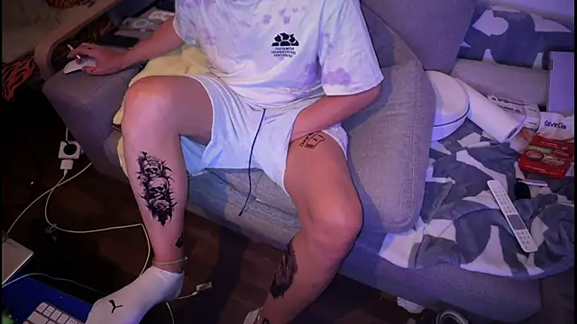 Snapshot of swissMen_DE chatting on 5, 12, 2024 swissMen DE online show from 5, 12, 2024