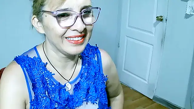 Snapshot of leona- chatting on 15, 2, 2025 leona- online show from 15, 2, 2025
