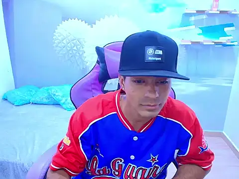 Snapshot of Aaron-00 chatting on 15, 1, 2026 Aaron-00 online show from 15, 1, 2026