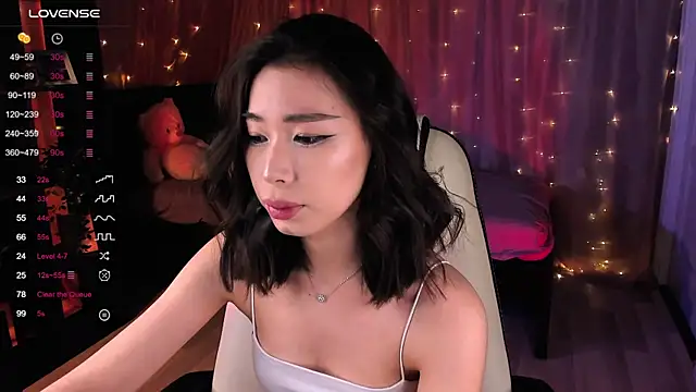 sensualily online show from 29, 12, 2024