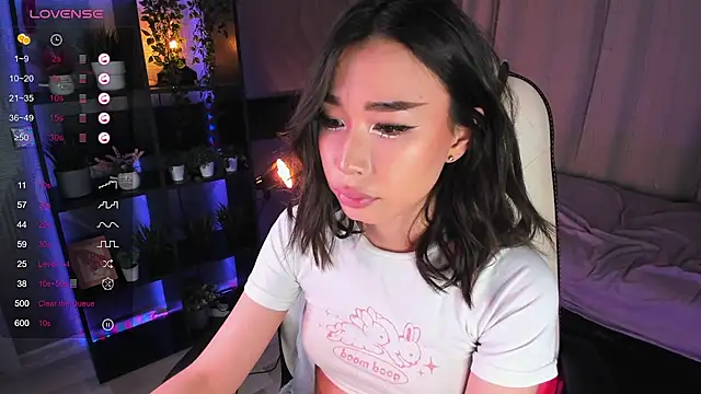 sensualily online show from 13, 12, 2025