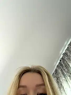 Snapshot of -RIVIERA- chatting on 23, 11, 2025 -RIVIERA- online show from 23, 11, 2025