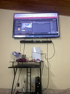 scarlet tommy online show from 14, 4, 2026