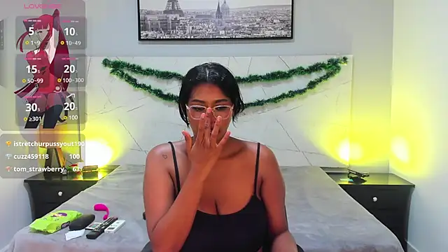 LAYLATAYLOR  online show from 13, 12, 2024