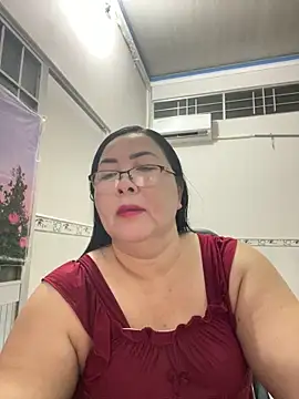 Snapshot of NDith chatting on 23, 10, 2025 NDith online show from 23, 10, 2025