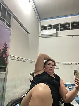 Snapshot of NDith chatting on 26, 10, 2025 NDith online show from 26, 10, 2025