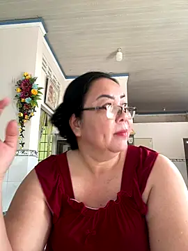 Snapshot of NDith chatting on 27, 10, 2025 NDith online show from 27, 10, 2025