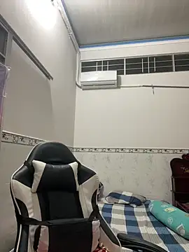 Snapshot of NDith chatting on 1, 11, 2025 NDith online show from 1, 11, 2025