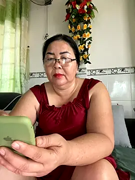 Snapshot of NDith chatting on 16, 11, 2025 NDith online show from 16, 11, 2025