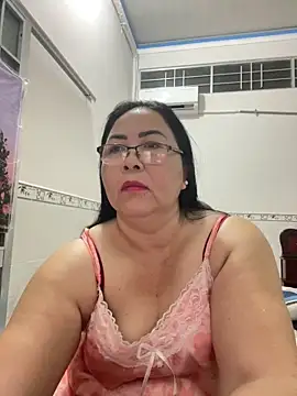 Snapshot of NDith chatting on 13, 12, 2025 NDith online show from 13, 12, 2025