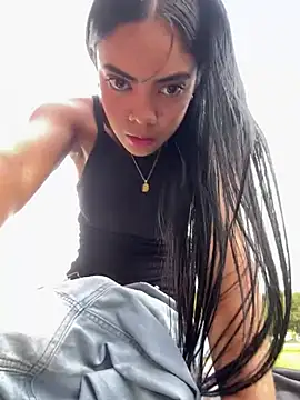 Snapshot of NAUGHTY_LITTLE_18 chatting on 16, 4, 2026 NAUGHTY LITTLE 18 online show from 16, 4, 2026