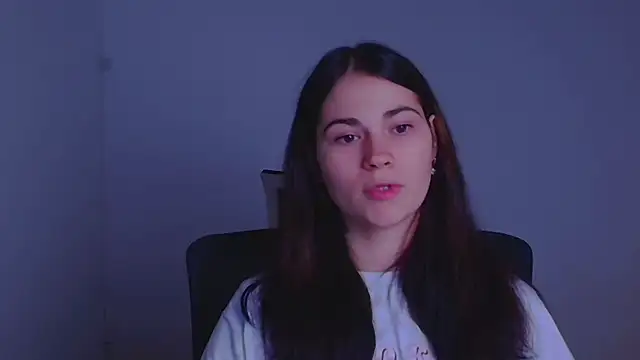 Snapshot of Loon_Amore chatting on 2, 12, 2024 Loon Amore online show from 2, 12, 2024