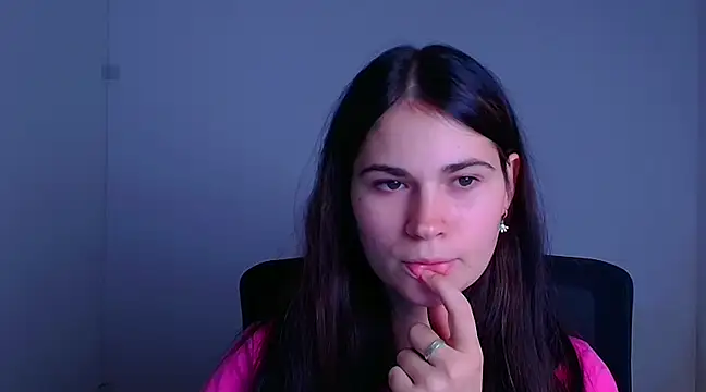 Snapshot of Loon_Amore chatting on 4, 12, 2024 Loon Amore online show from 4, 12, 2024