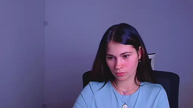 Snapshot of Loon_Amore chatting on 2, 1, 2025 Loon Amore online show from 2, 1, 2025