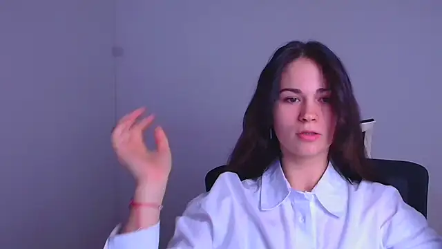 Snapshot of Loon_Amore chatting on 4, 1, 2025 Loon Amore online show from 4, 1, 2025