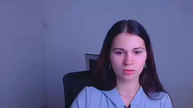 Snapshot of Loon_Amore chatting on 5, 1, 2025 Loon Amore online show from 5, 1, 2025