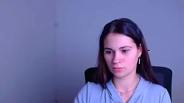 Snapshot of Loon_Amore chatting on 5, 1, 2025 Loon Amore online show from 5, 1, 2025