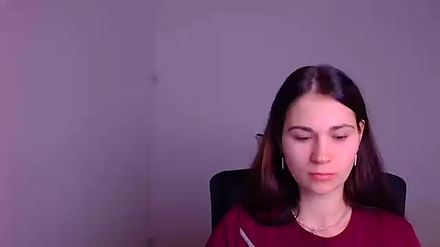 Snapshot of Loon_Amore chatting on 8, 1, 2025 Loon Amore online show from 8, 1, 2025