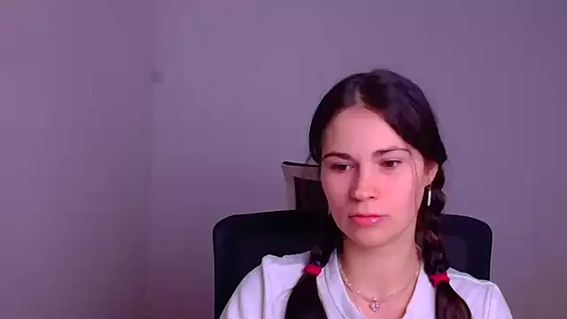 Snapshot of Loon_Amore chatting on 9, 1, 2025 Loon Amore online show from 9, 1, 2025