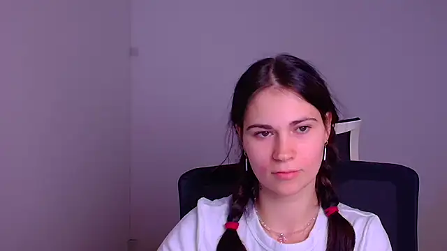 Snapshot of Loon_Amore chatting on 9, 1, 2025 Loon Amore online show from 9, 1, 2025