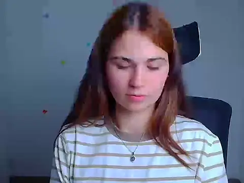 Snapshot of Loon_Amore chatting on 4, 10, 2025 Loon Amore online show from 4, 10, 2025