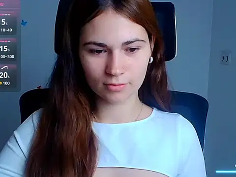 Snapshot of Loon_Amore chatting on 11, 11, 2025 Loon Amore online show from 11, 11, 2025