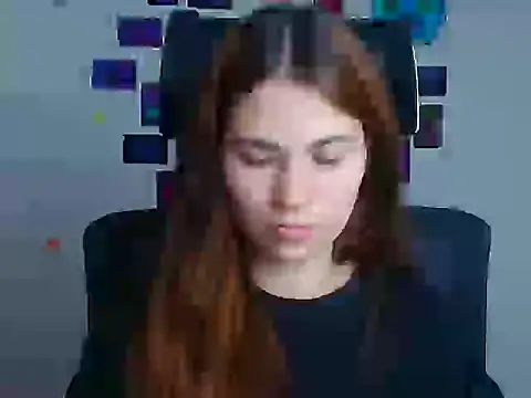 Snapshot of Loon_Amore chatting on 24, 11, 2025 Loon Amore online show from 24, 11, 2025