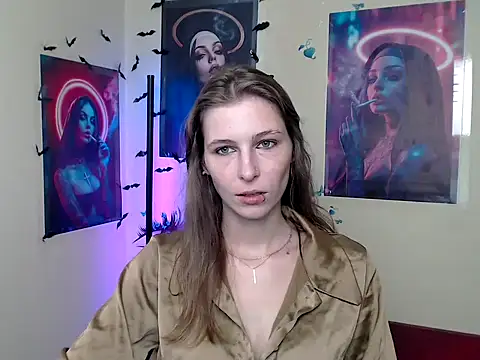 Snapshot of StrangerGi chatting on 18, 9, 2025 StrangerGi online show from 18, 9, 2025