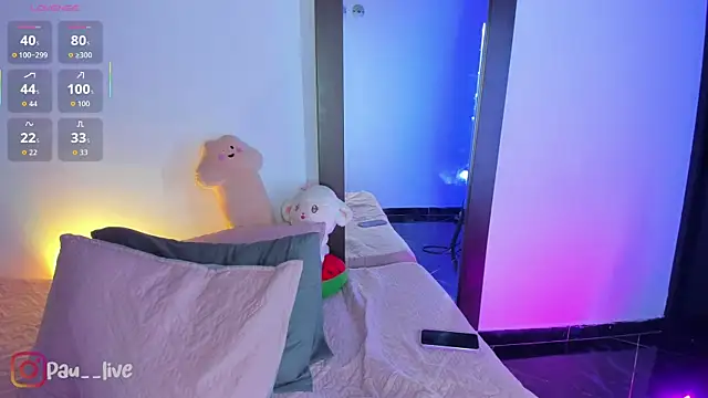 Snapshot of pau_live chatting on 7, 4, 2026 pau live online show from 7, 4, 2026