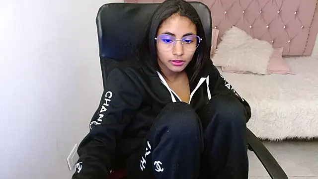 shaneelle online show from 3, 2, 2025