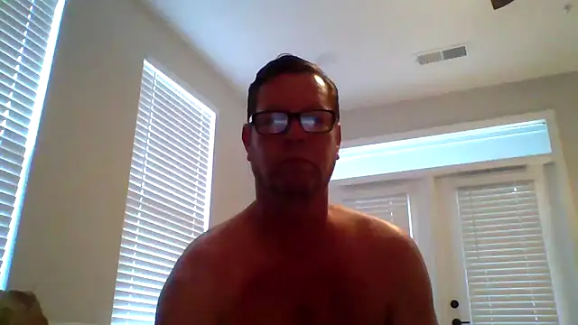 Goldenbear3111 online show from 16, 4, 2026