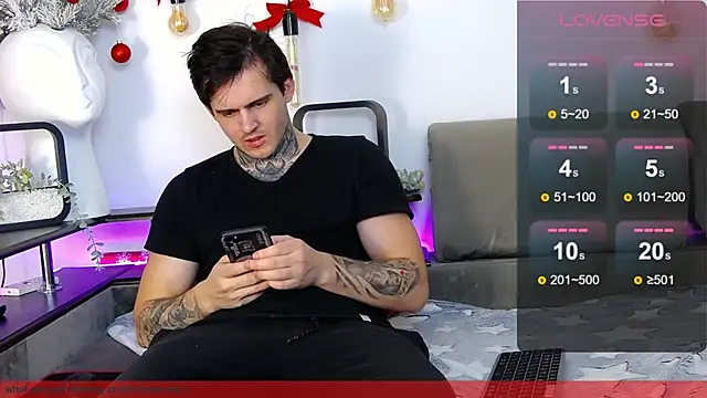 Snapshot of CarterCole chatting on 28, 12, 2024 CarterCole online show from 28, 12, 2024