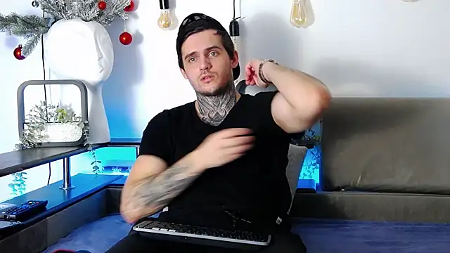 Snapshot of CarterCole chatting on 14, 1, 2025 CarterCole online show from 14, 1, 2025