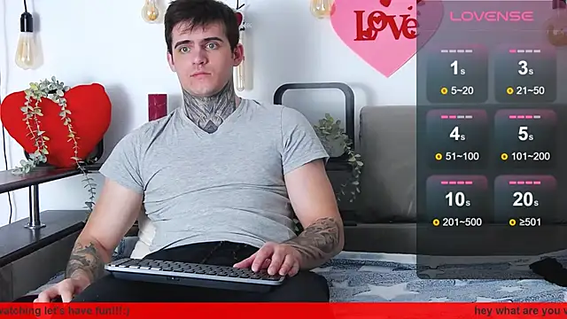 Snapshot of CarterCole chatting on 7, 2, 2025 CarterCole online show from 7, 2, 2025