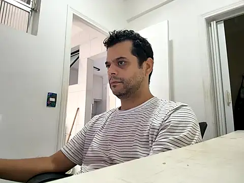 HornyBeachBoyBR online show from 25, 5, 2026