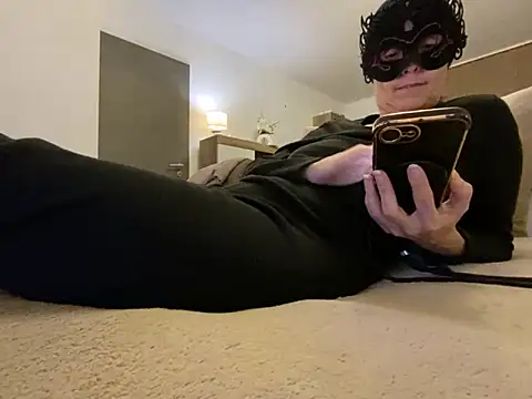 Marilou1983 online show from 16, 2, 2026