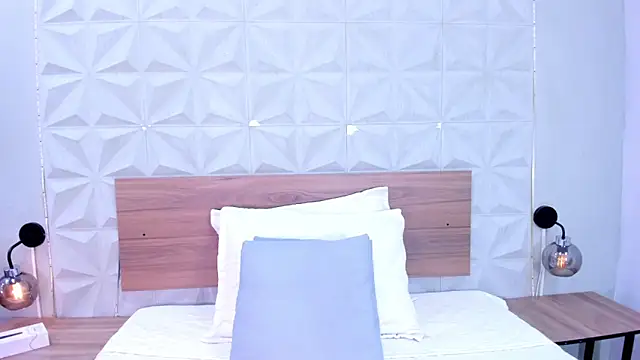 Stacey white  online show from 1, 4, 2026