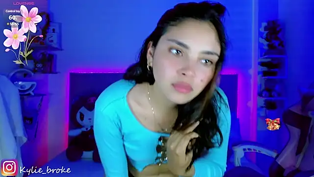 Snapshot of Kylie_brokee chatting on 10, 1, 2025 Kylie brokee online show from 10, 1, 2025