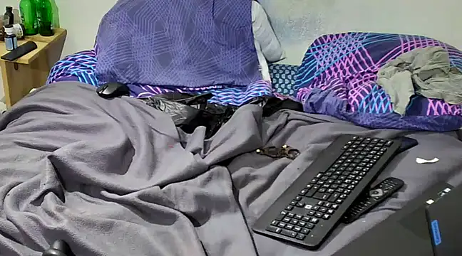 Snapshot of adepravertotal chatting on 6, 3, 2025 adepravertotal online show from 6, 3, 2025