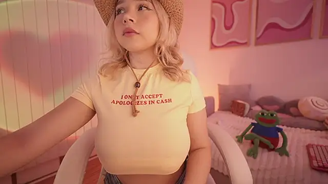 Snapshot of -SofiaCastillo- chatting on 10, 1, 2025 -SofiaCastillo- online show from 10, 1, 2025