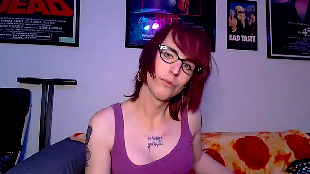 Snapshot of RyffBurnz chatting on 10, 4, 2026 RyffBurnz online show from 10, 4, 2026