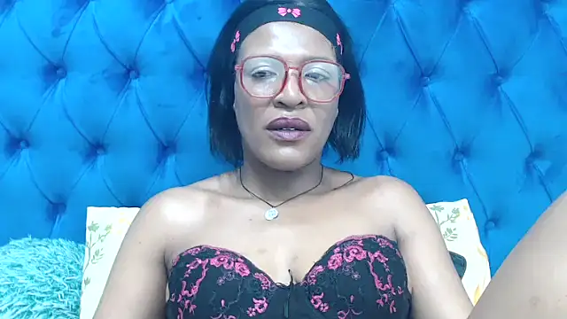 SpicyQueenxxxx online show from 28, 3, 2026