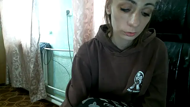 Snapshot of DennisXCaroll chatting on 3, 4, 2026 DennisXCaroll online show from 3, 4, 2026