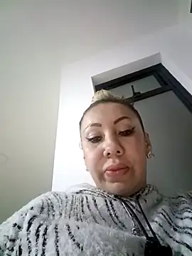 coral smitth online show from 29, 10, 2025