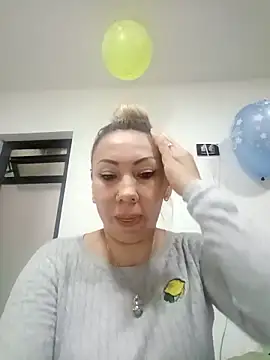 coral smitth online show from 10, 11, 2025