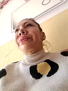 coral smitth online show from 25, 2, 2026