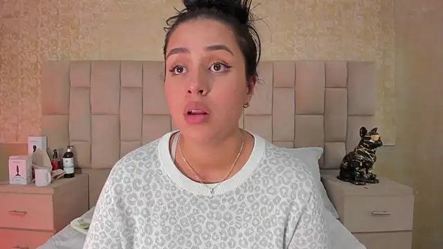 EmmaTorres  online show from 19, 3, 2025